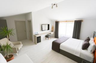 WEST HOUSE EXCLUSIVE HOTEL - 1