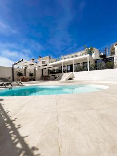Luxury Villa in Puerto Banus Panoramic Mountain and Sea views with private pool - Marbella - 0