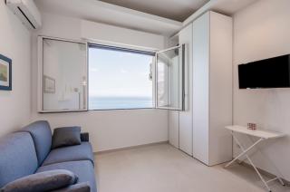 GuestHost - Taormina Seaview Studio a few steps from the Beach - 2