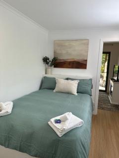 Hunchy Hideaway - Montville - 4