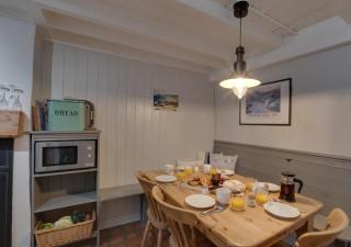 Fenay Cottage - Robin Hood's Bay - 6