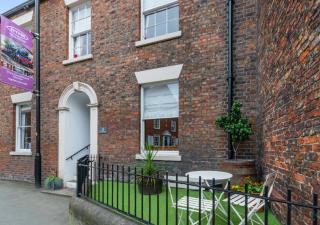 Endeavour House - Whitby - 0