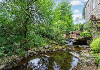 East Cottage - Thwaite - 5