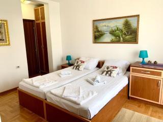 Apartments & Rooms Vuksanovic Ivana - Budva - 9