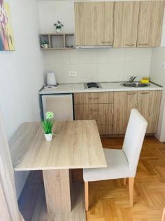Apartments & Rooms Vuksanovic Ivana - Budva - 6