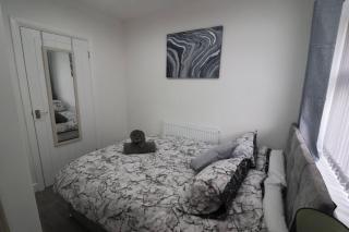 Cosy two bedroom first floor apartment - 6