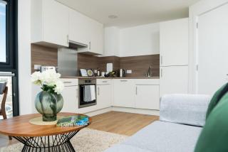 Chic Apartments and Studios at The Point in Aberdeen - 3