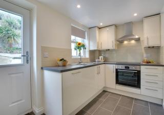 1 Peverell Cottages - 3