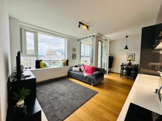 Apartments in Panorama City on 25th floor - amazing view close to Old town - Bratislava - 0
