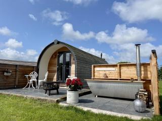 Abbey farm luxury glamping - Rhuddlan - 0