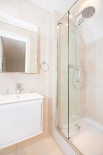 Whitfield Street Apartments - 4