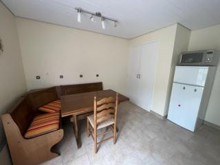 Bas de villa en face du lac de Savines - 2