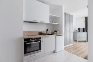 Elegant Pet-Friendly Studio in Krakow by Noclegi Renters - Krakow - 8