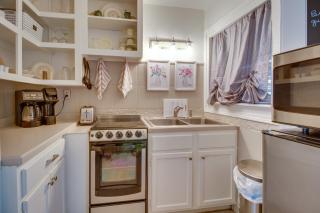 Cozy Mountain Home Cottage Walk to Marina! - Mountain Home - 9