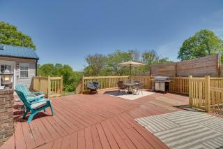 Cozy Mountain Home Cottage Walk to Marina! - Mountain Home - 8