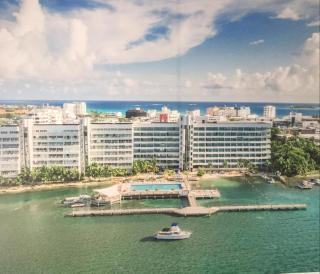 Apartamentos con playa privada y vista al mar - San Andrés - 1