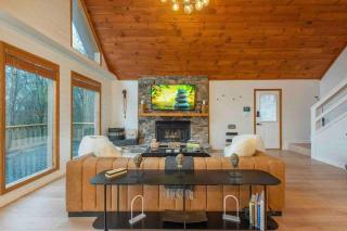 Modern Cabin 3/2 with cover garage - 4