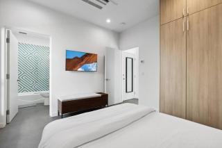 Unique Design 1-bedroom Apartment - 80 Walkscore! - Phoenix - 5