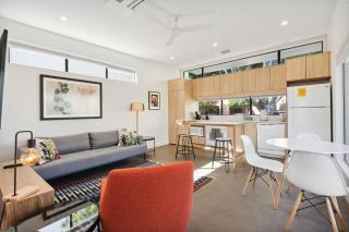 Eco-friendly 2-bedroom Apartment - 80 Walkscore! - Phoenix - 0