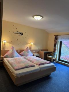Hotel Holtriemer Hof - Nenndorf - 1