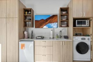 Unique Design 2-bedroom Apartment - 80 Walkscore! - Phoenix - 9