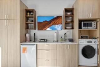 Unique Design 2-bedroom Apartment - 80 Walkscore! - Phoenix - 8