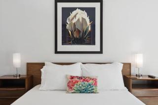 Unique Design 2-bedroom Apartment - 80 Walkscore! - Phoenix - 1