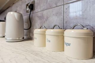 Charming 2 bedroom House in Darlington - 9