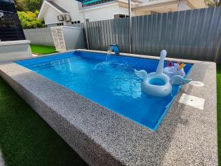 Homestay Temerloh with Private Pool Near Hospital 4 Bedroom 4 Aircond 10pax Free Wi-Fi Netflix - 7