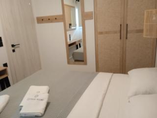 Q Luxury Rooms Paleros - 6