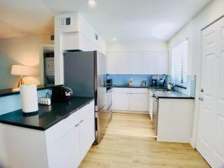 Primo Old Town Location w/ Heated Pool - Scottsdale - 7