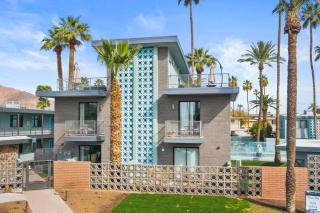 Micro Studio with balcony & pool view - Walk to OT - Scottsdale - 6