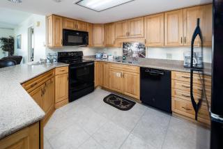 Nautilus 1204 - Gulf Front - 2 Bedroom! 2nd Floor Free Beach Service March to October - Fort Walton Beach - 6