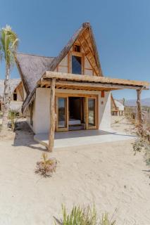 Baja Nomads Hotel - Adults 15 Plus - 5