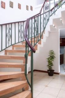 Cozy & Spacious House-Near the Centro - 9