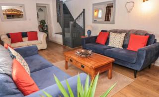 Court Cottage - cosy traditional cottage near lovely beaches - 2