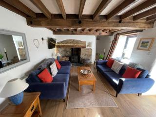 Court Cottage - cosy traditional cottage near lovely beaches - 1