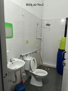 Rumah Armand Ayer Keroh Bandar Melaka 4BR Fully Aircond - Melaka - 2