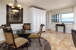 Nautilus 1703 Gulf Front Large 2 Bedroom Penthouse 7th Floor - Fort Walton Beach - 2