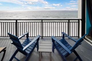 Nautilus 1704 Gulf Front Large 2 Bedroom Penthouse Huge Wrap Around Balcony - Fort Walton Beach - 0
