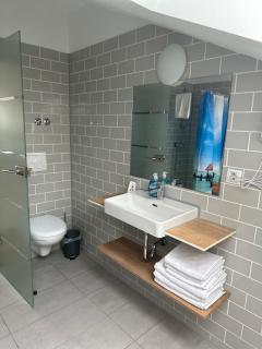 Hotel Fly ´ In - Offenbach - 7