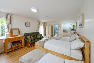 Personal En-suite - Shrewsbury - 8