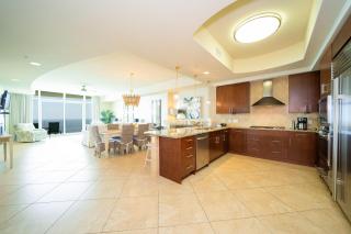 Turquoise Place Unit 1808D - 2