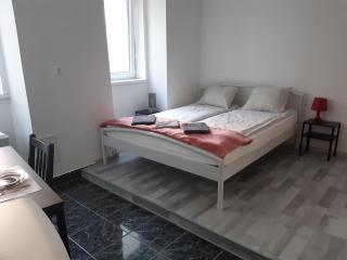Small studio at Corvin negyed - Budapest - 6