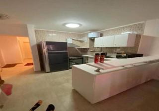 شاليه 3 غرف قريه بلومار الدوم عائلات للإقامة يطلب موافقه امنيه قبل 48 ساعه من الاقامه - توجد مصاريف لبوابة القرية - استهلاك الكهرباء على العميل - 2