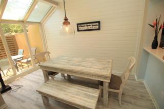 Charming 2 Bed 2 Bath Villa Overlooking Horseshoe Lake. Sandestin. - Destin - 4