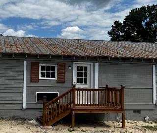 Lawrence Village Bed and Breakfast - Swainsboro - 9