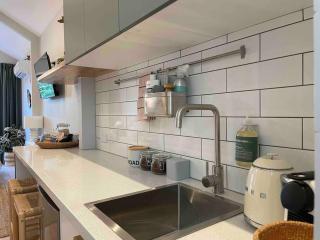 Stylish Geelong Cabin - Your home away from home - Belmont - 7