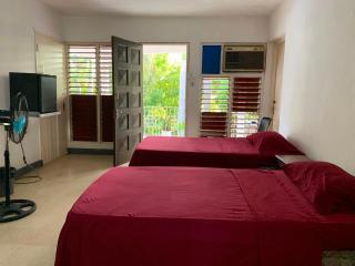 African Symbol Guest House - Montego Bay - 9
