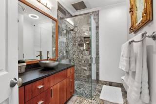Starland Town House, Walk to the Park - Savannah - 3